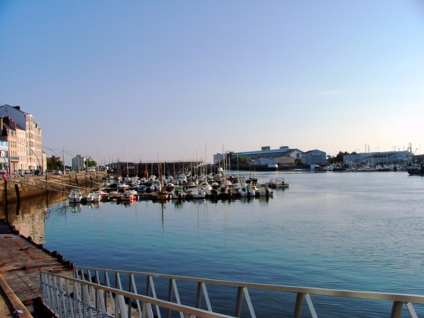 Le quai de Caligny et l'avant-port...