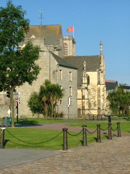 La Basilique Sainte Trinité...