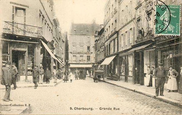 La même rue Grande Rue mais dans les années 1900...